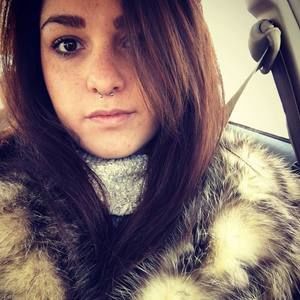 Meet your Posher, Consuelo